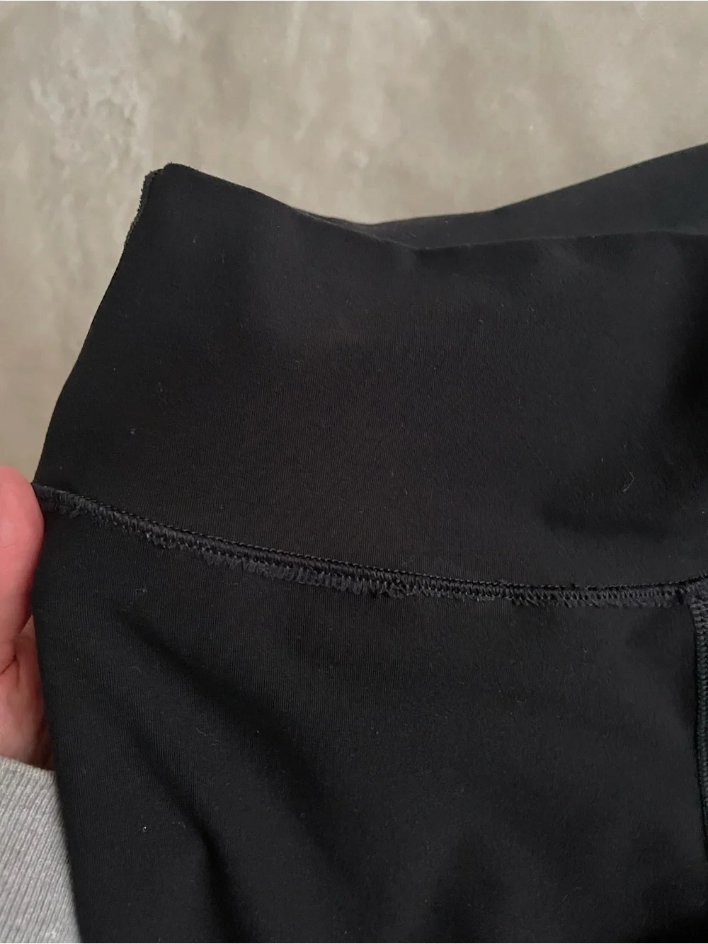 Alo Yoga 7/8 airbrush Leggings - Picture 3 of 5